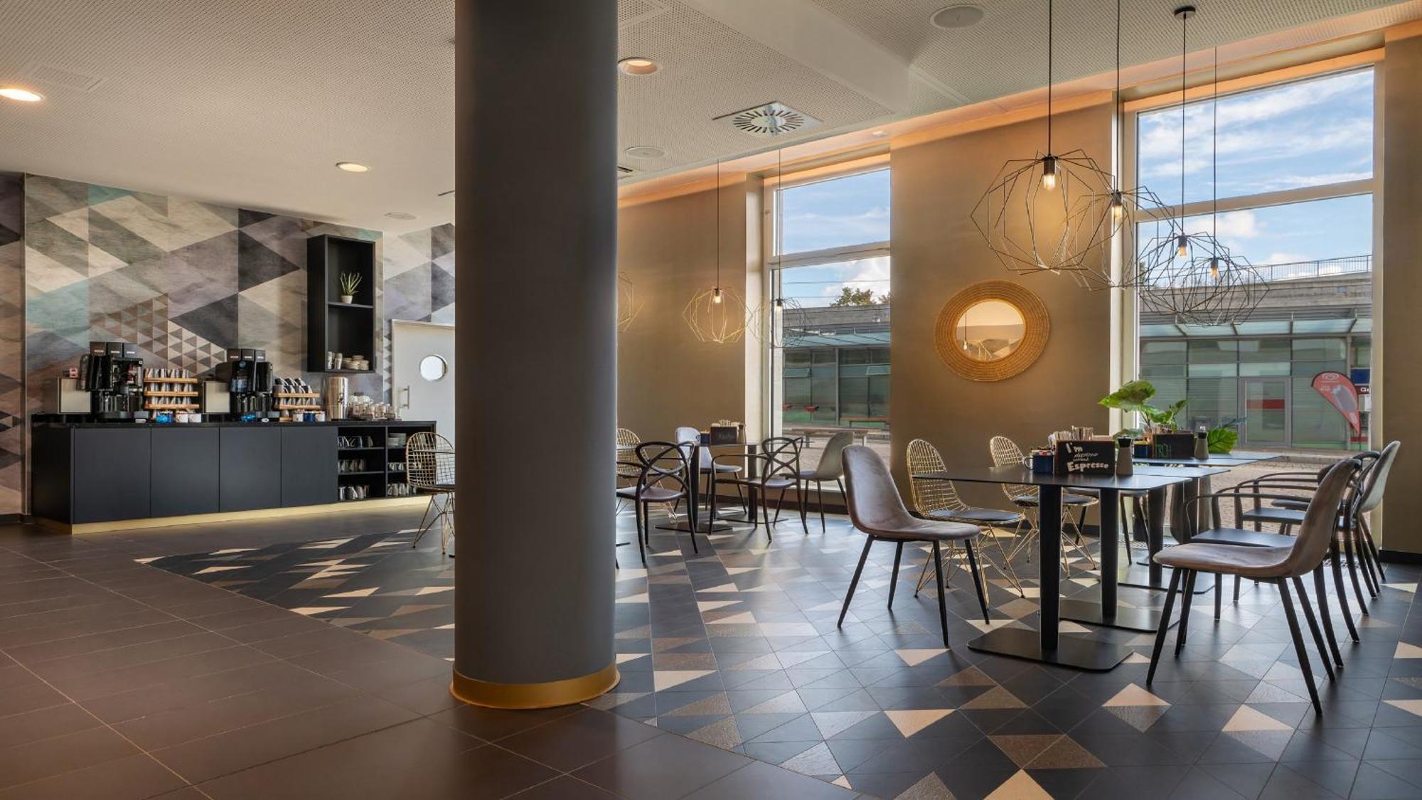 Holiday Inn - The Niu, Ridge Halle Central Station By Ihg Halle (Saale) Exterior foto