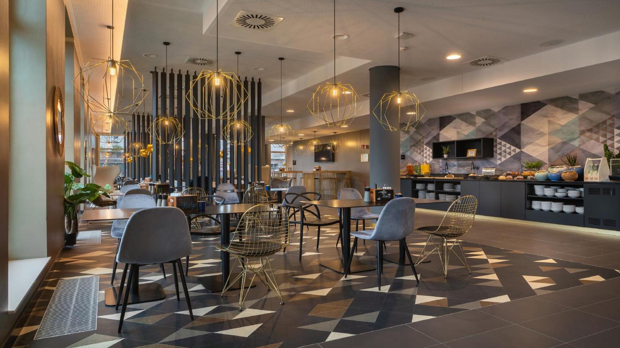 Holiday Inn - The Niu, Ridge Halle Central Station By Ihg Halle (Saale) Exterior foto